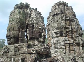 Face towers on the upper terrace.