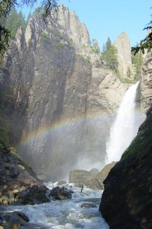 image:Base of Tower Fall with rainbow-300px.JPG