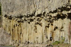 image:Columnar basalt closeup near Tower Fall in Yellowstone-300px.JPG