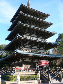 The Japanese pavilion features  drum shows.