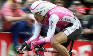 Jan Ullrich in the  uniform during the Prologue to the 
