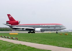 Northwest Airlines DC-10 in the old livery