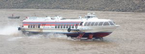 A Meteor in China on the Chang Jiang (Yangtze) river, running downstream fast on its foils