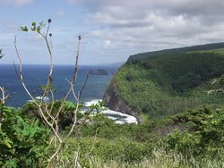 Cliffs on the coast of the Big Island, Hawaii. Image provided by Classroom Clip Art (http://classroomclipart.com)