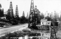 Oil rigs in early L.A.