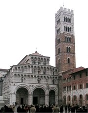 Recent photograph of Cattedrale San Martino