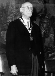 Robert Schuman in 1958, receiving Karlspreis in the city of  