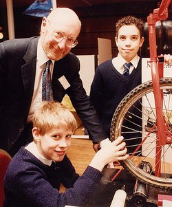 Sir Clive Sinclair meets young inventors in Bristol (England) in 1992.