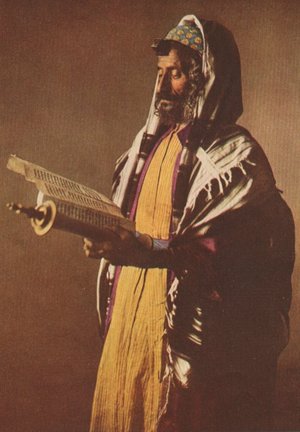 Yemeni Jew, 1914, with head tefillin clearly visible
