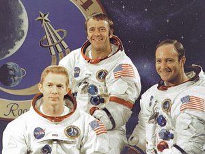 Stuart Roosa (left) poses with Alan Shepard (middle) and Edgar Mitchell (right)
