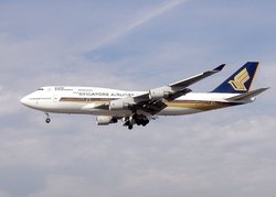 Singapore Airlines Boeing 747-412