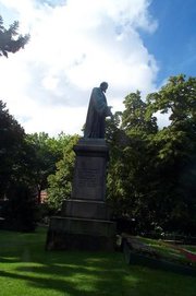 Statue of Lord Kelvin;  Botanic Gardens, 