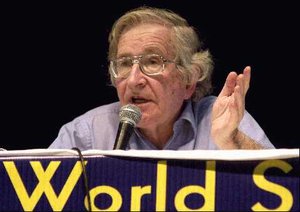 Noam Chomsky at World Social Forum – 2003. Source: Marcello Casal Jr/ABr, January/2003