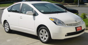 2004 , a hybrid gas-electric vehicle