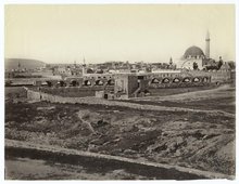 The Old City of Akko in the 19th or early 20th century, looking south-west from atop the Land Wall Promenade, the open space now a parking lot. Al Jazzar Mosque in the foreground. See also Map (http://www.akko.org.il/English/Map/default.asp) 