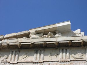 Only a few sculptures remain on the Parthenon.