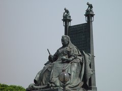 Queen Victoria Statue outside