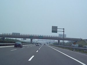 Jingshen Expressway (Beijing segment, taken in July of 2004)