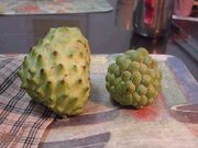 Left: Taiwanese "pineapple shijia" (, a hybrid of sugar-apple and ); Right: Regular Taiwanese shijia
